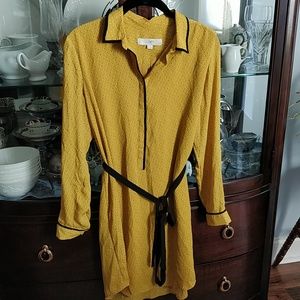 Used Loft belted dress excellent condition